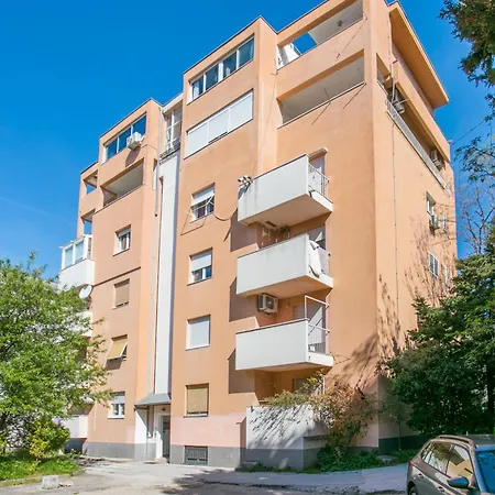 Appartamento With A Parking Space - 22909 *