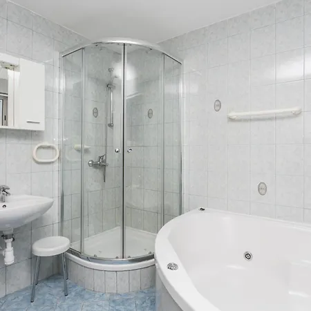 With Parking Space - 22909 דירה *