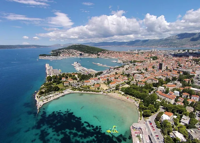 Apartament With Parking Space - 22909 *