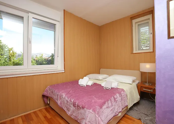 Apartament With Parking Space - 22909 *