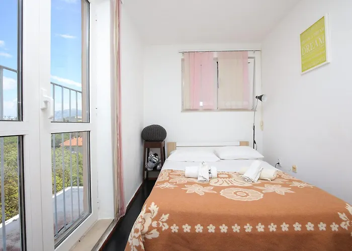 With Parking Space - 22909 Apartament